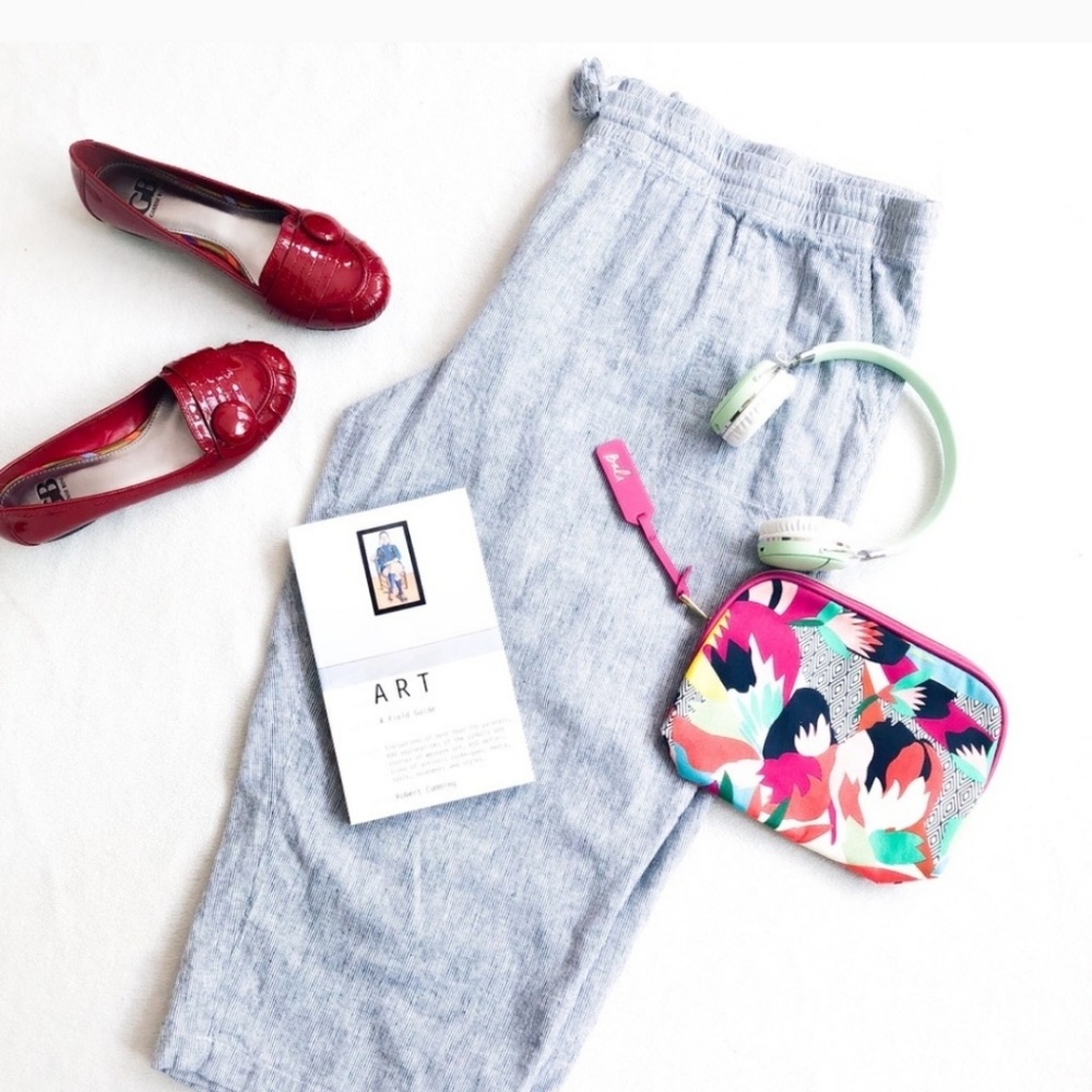 Adorable blue and white striped crops